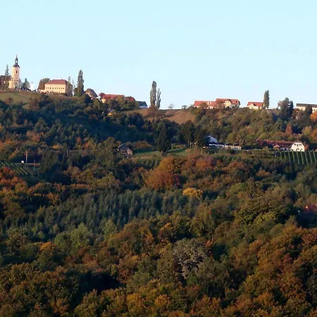 Haus Der Kunst Und Entspannung Apartman Kitzeck im Sausal